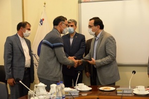 با حضور جمعی از فرزندان شهید مراسم روز بزرگداشت شهدا برگزار شد
