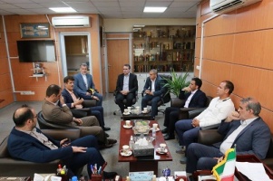 بازدید «سرپرست اداره کل سلامت و تربیت بدنی» وزارت نفت از منطقه عملیاتی آغار و دالان