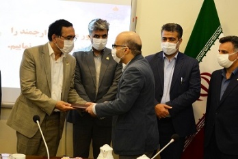 مراسم تجلیل از فرزندان شاهد شاغل در شرکت بهره برداری نفت و گاز شرق برگزار شد