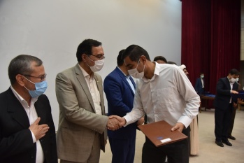 تجلیل از کارگران نمونه شرکت بهره برداری نفت و گاز شرق