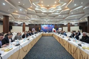 نشست پیش بینی بهره دهی چاه های بهره برداری نفت و گاز شرق و سراجه قم برگزار شد